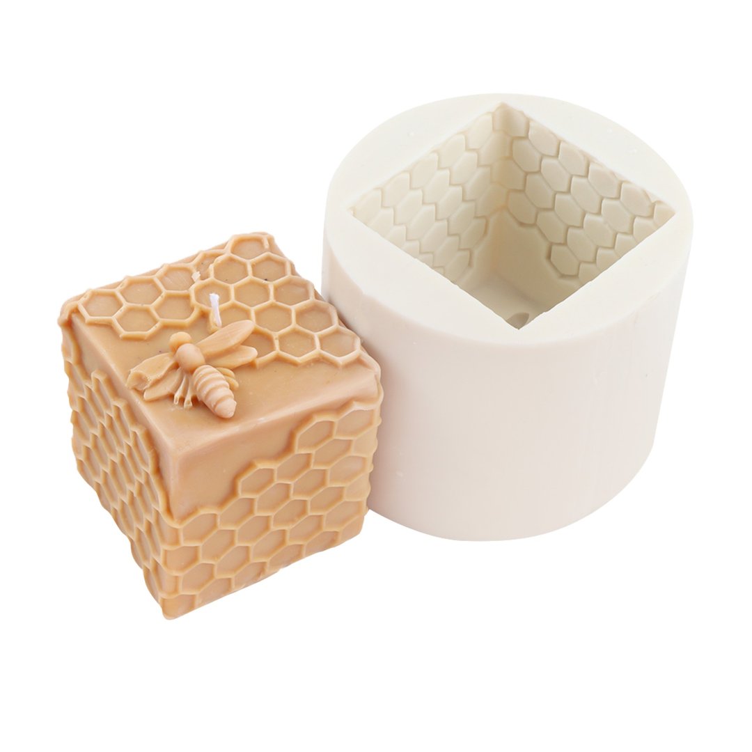 Kerzengießform aus Silikon für Bienenwachs Bienenmotiv Stumpenkerze Würfel 6cm